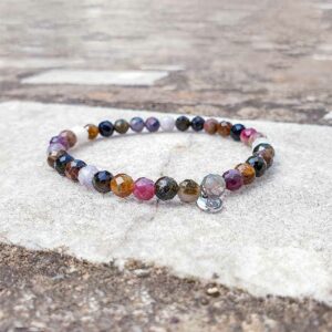 Turmalín fazetovaný 6 mm - náramek