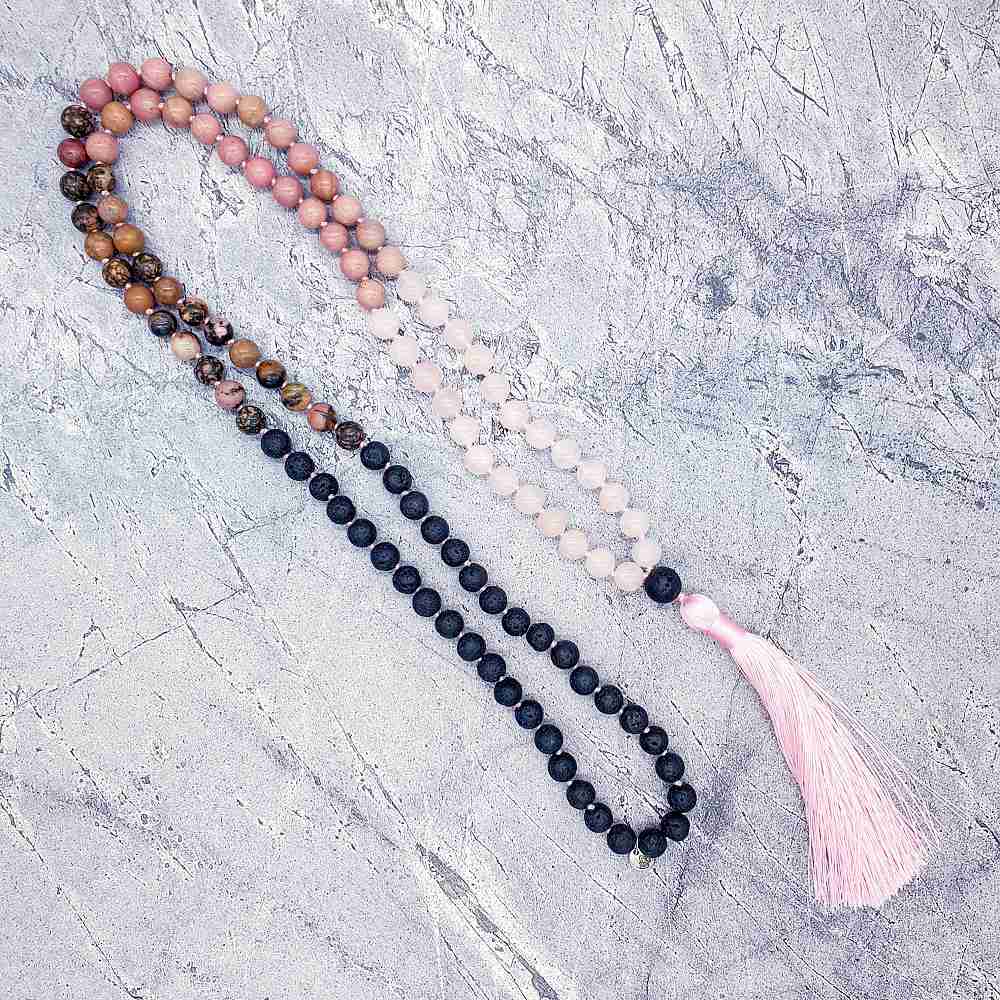 Růženín, rodonit, lávový kámen a křišťál 8 mm - Japa Mála náhrdelník - Obrázek 4